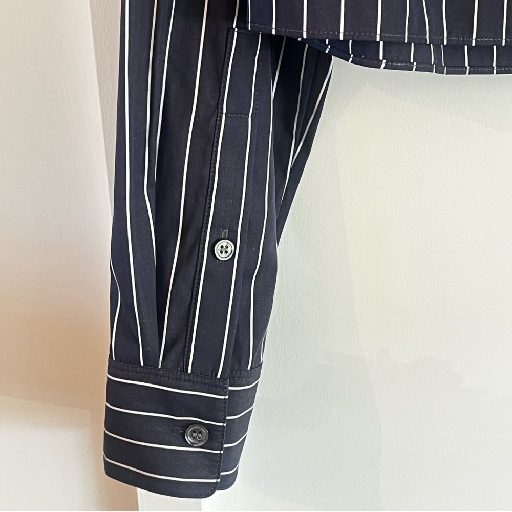 Theory Navy Pinstripe Cropped Button-Down Shirt Size Small - Picture 9 of 13